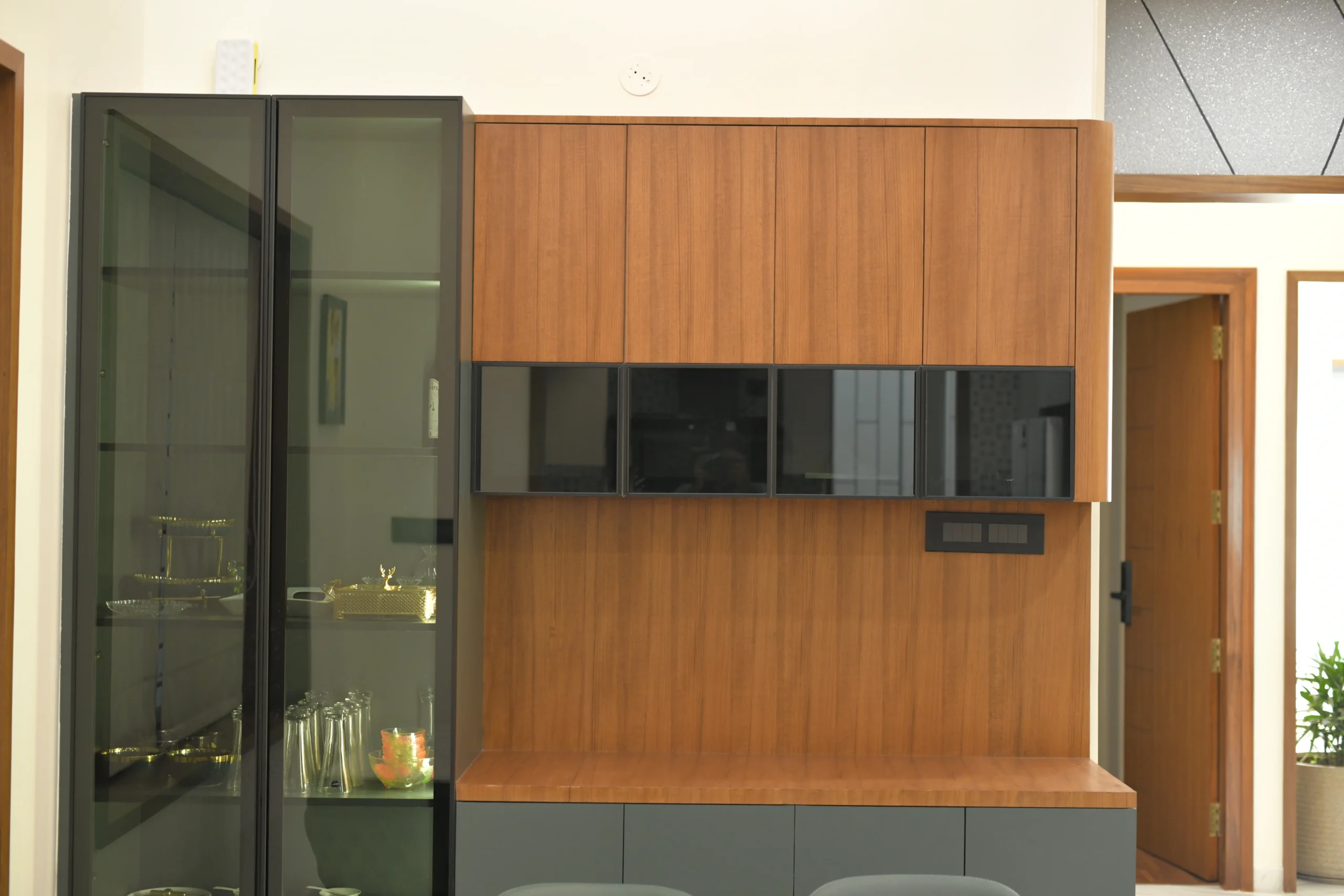 interior designer in banglore | contemporary wall